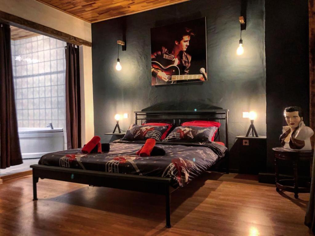 B&B Music City Wibrin ภายนอก รูปภาพ